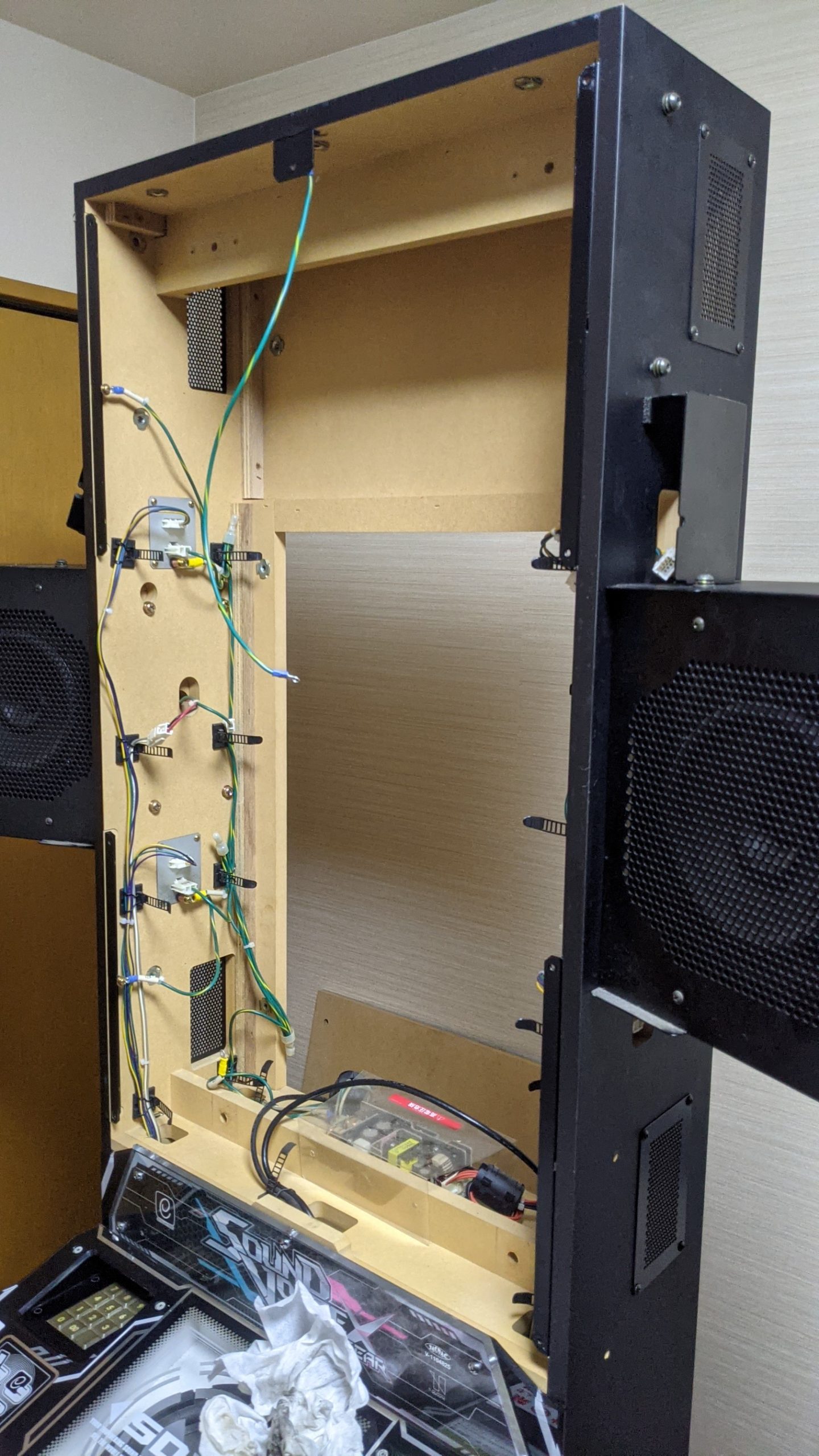 マンションにsound Voltex筐体を搬入しました Kmkmkmの雑記置き場